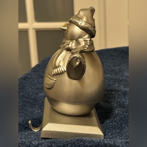 Silver snowman stocking holder. So cute! - Picture 2 of 7